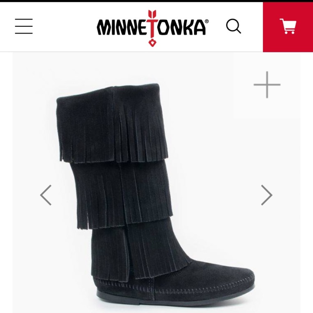 MINNETONKA Moccasin fringe boots